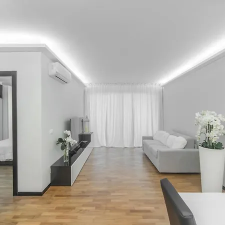 Pensionat Porta Romana 3*